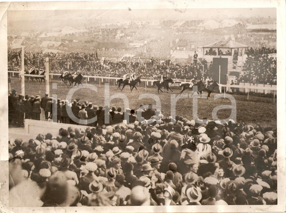 Fotografia d'epoca originale 1930 EPSOM (UK) Cavallo BLENHEIM dell'AGA KHAN vince il derby *Foto DANNEGGIATA 1
