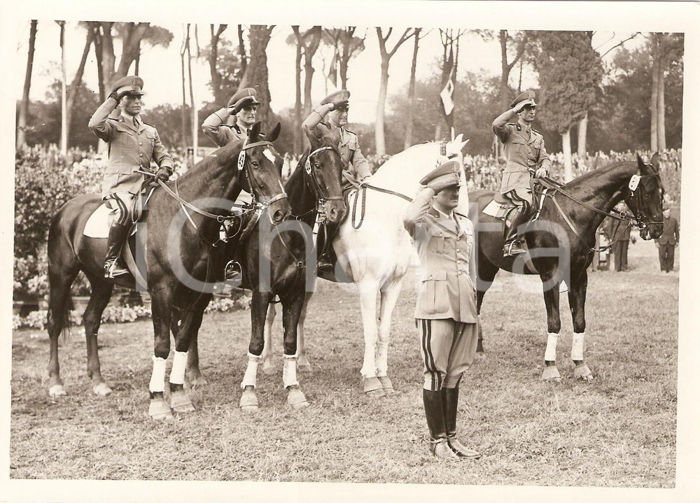 Fotografia d'epoca originale 1939 ROMA IPPICA Squadra italiana vincitrice della Coppa MUSSOLINI *Fotografia 1