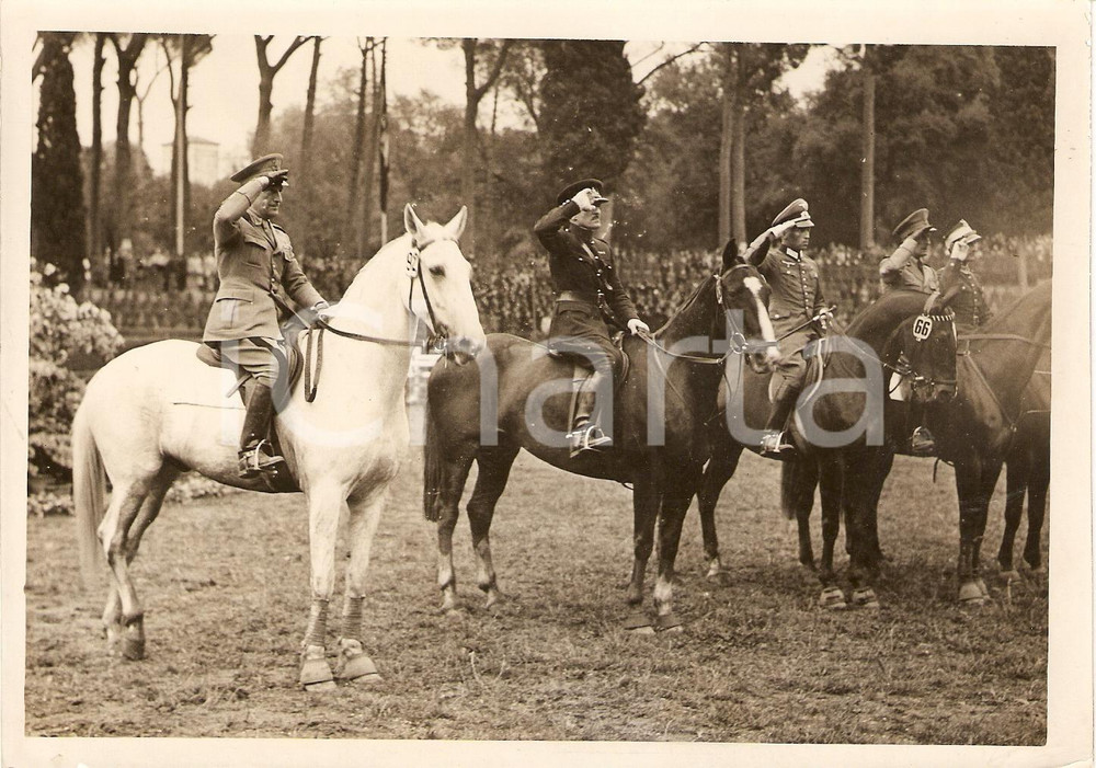Fotografia d'epoca originale 1939 ROMA IPPICA Fernando FILIPPONI vince Premio REALE a Concorso internazionale 1