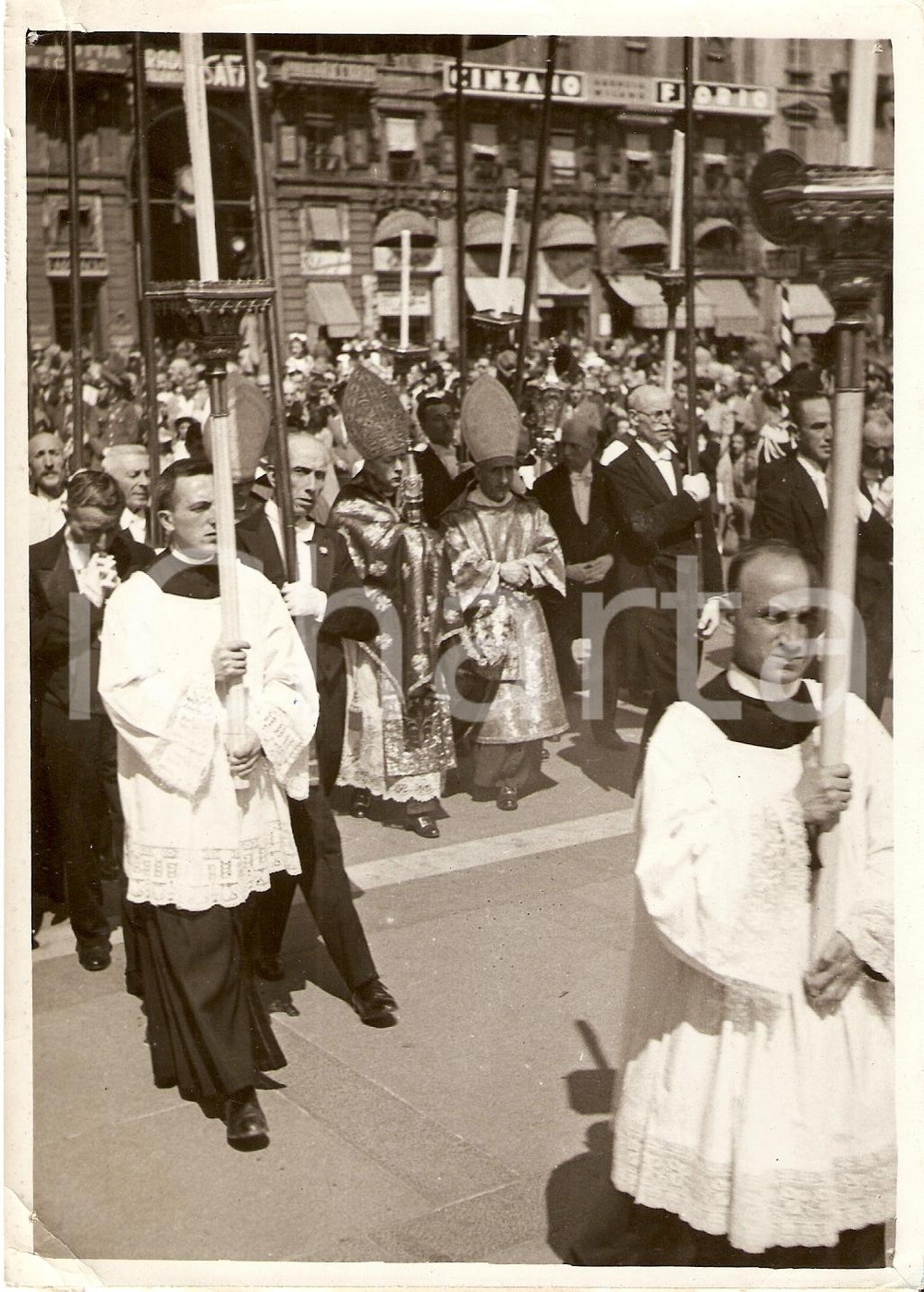 Fotografia d'epoca originale 1942 MILANO Cardinal SCHUSTER a processione CORPUS DOMINI *Fotografia 1