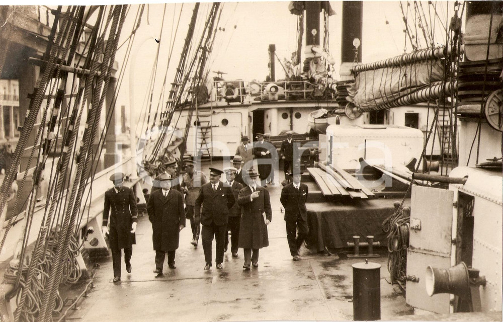 Fotografia d epoca originale 1932 GENOVA Costanzo CIANO visita il mercantile NAVE SCUOLA PATRIA  Foto 1