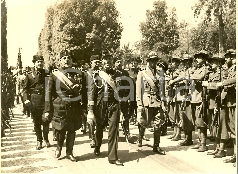 Fotografia d'epoca originale 1935 VENEZIA Duca Genova e Conte VOLPI all'Esposizione 1