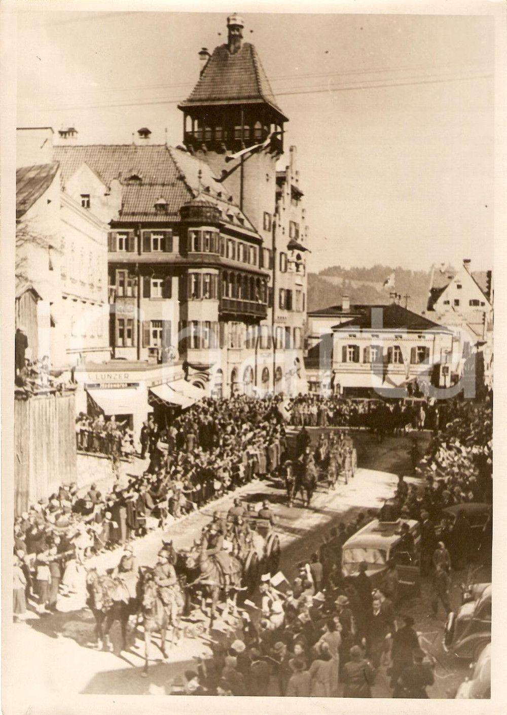 Fotografia d'epoca originale 1938 VIENNA Ingresso di Reggimento artiglieria tedesco 1