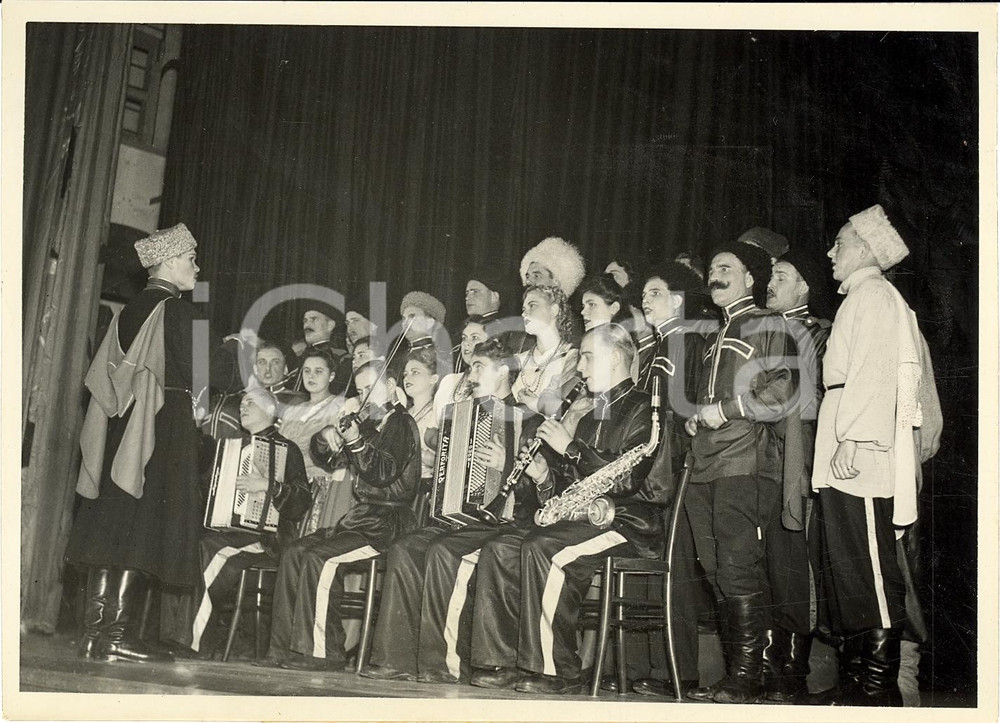 Fotografia d'epoca originale 1944 VENEZIA TournÃ©e gruppo folkloristico dei COSACCHI 1
