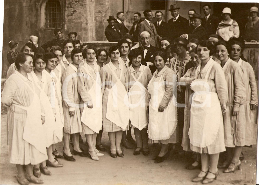 Fotografia d epoca originale 1928 ROMA Augusto TURATI allieve Scuola Economia Domestica SAN GREGORIO AL CELIO 1