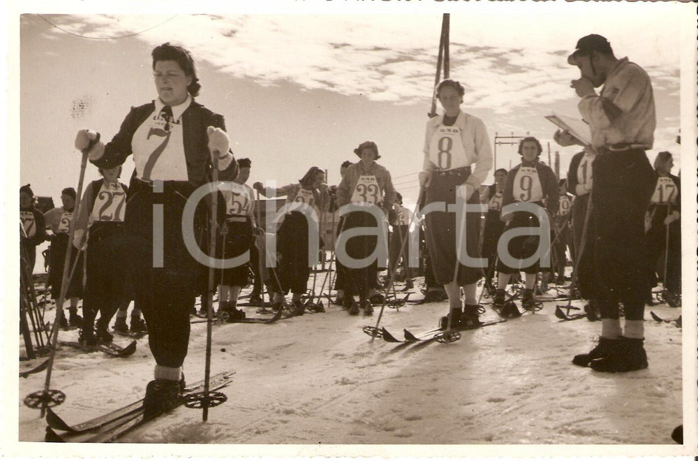 Fotografia d'epoca originale 1939 ASIAGO Dopolavoriste Campionato femminile discesa 1