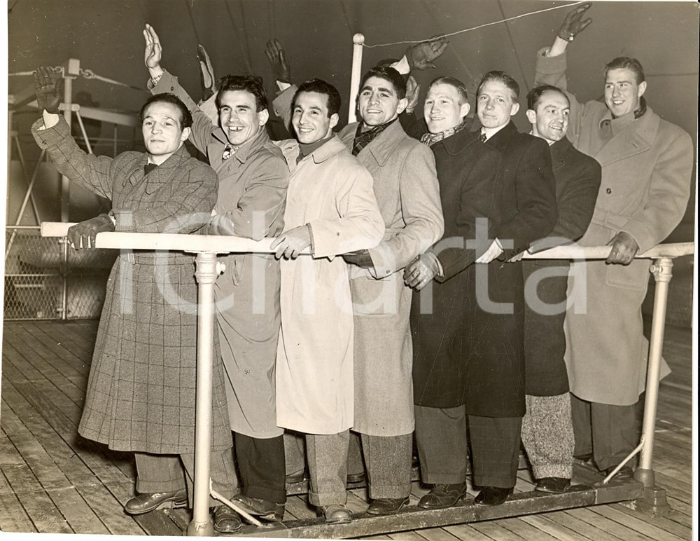 Fotografia d'epoca originale 1940 BOXE Pugili europei lasciano l'AMERICA sul piroscafo *Fotografia 1