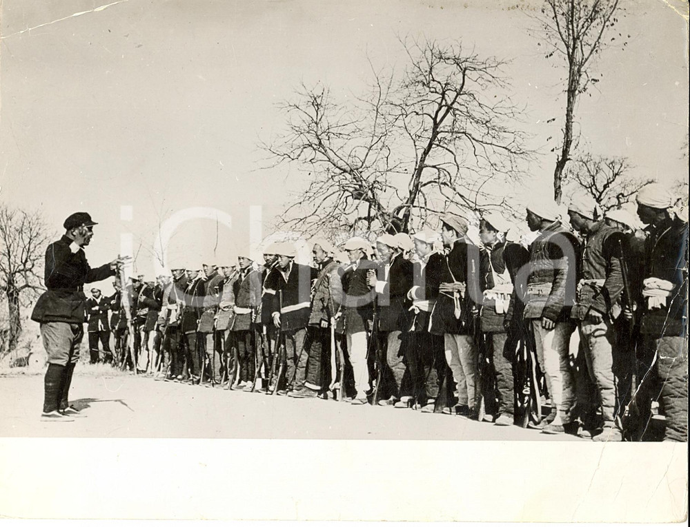 Fotografia d'epoca originale 1950 ca JAPAN Addestramento di giovani reclute *Fotografia DANNEGGIATA 23x17 1