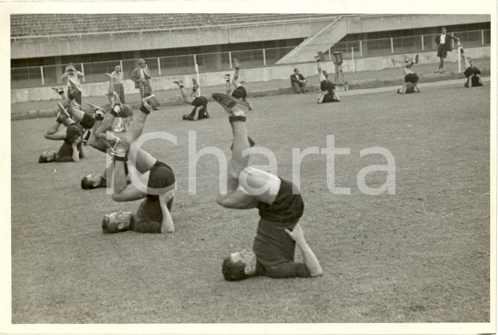 Fotografia d'epoca originale 1941 TORINO Atletica Allenamento per gare di bicicletta 1