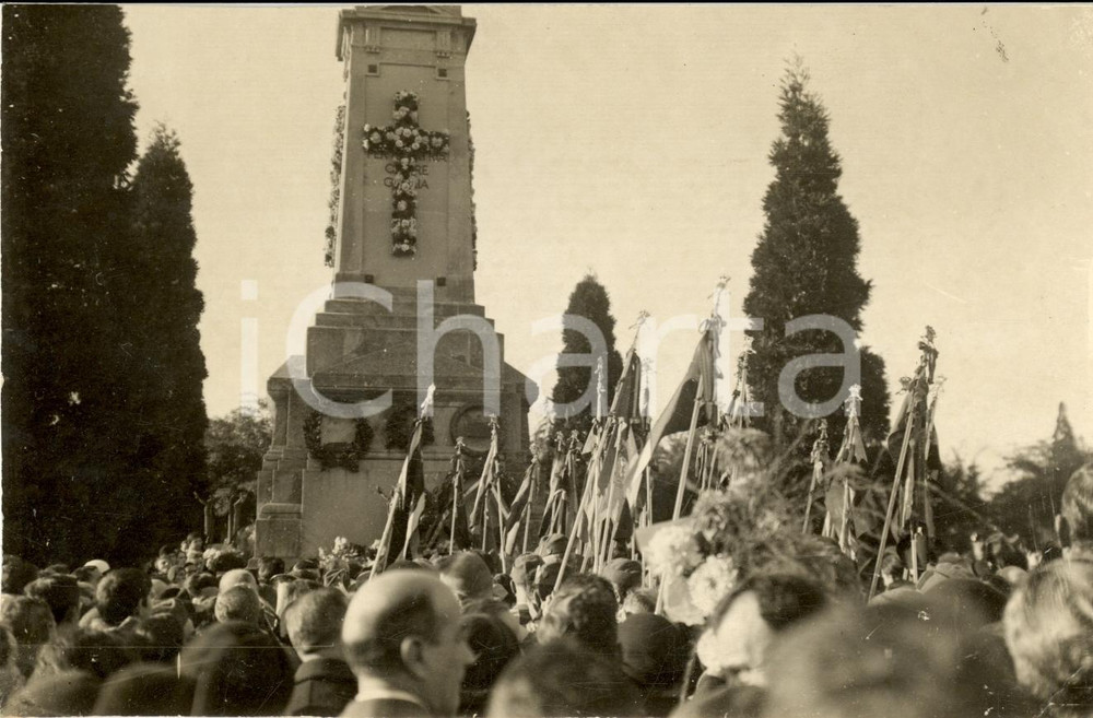 Fotografia d'epoca originale 1932 MILANO Associazione Nazionale del Fante al Cimitero di MUSOCCO *Fotografia 1