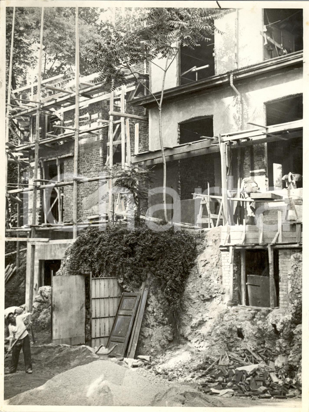 Fotografia d'epoca originale 1938 MILANO Ristrutturazione di un antico fabbricato rurale *Foto 18x24 cm 1