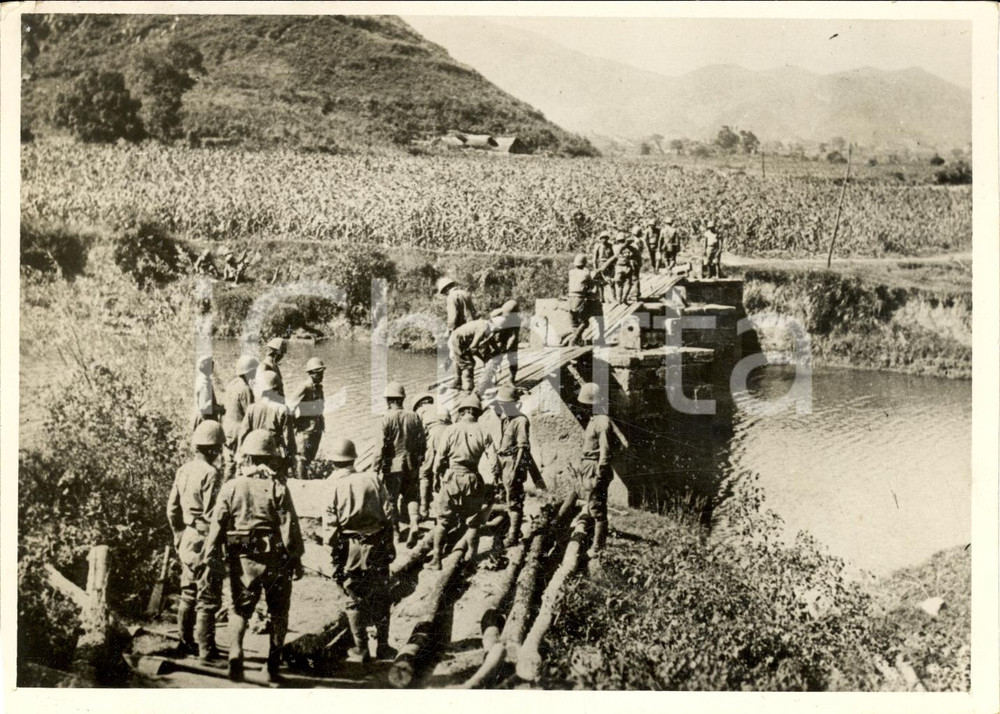 Fotografia d epoca originale 1939 TOKYO Soldati giapponesi ricostruiscono un ponte 1
