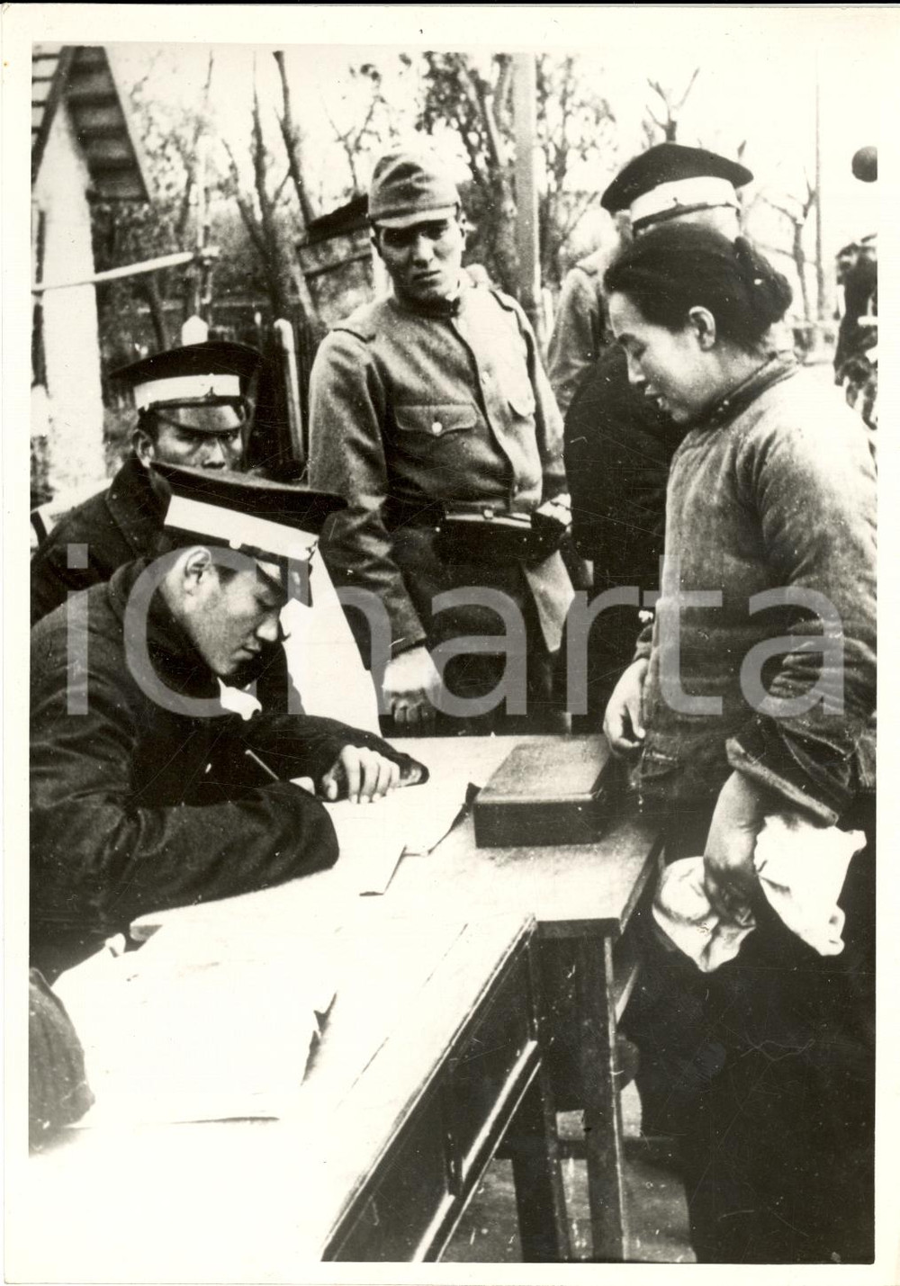 Fotografia d epoca originale 1938 SHANGAI Il ritorno a casa dei profughi cinesi FOTO 1