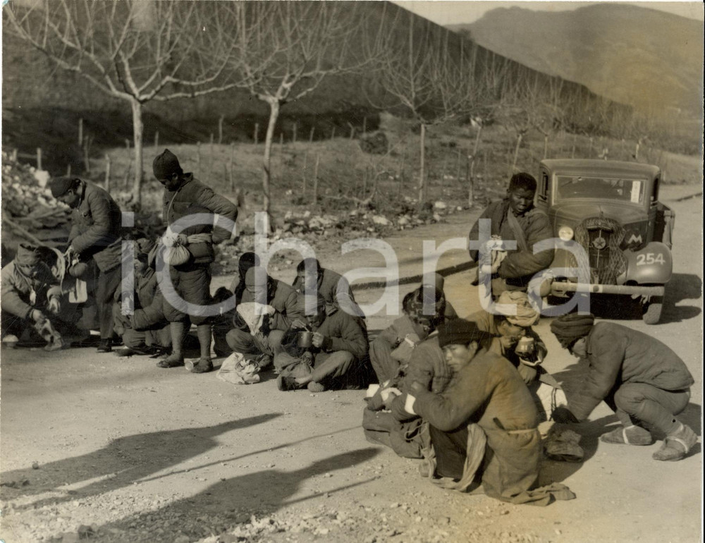 Fotografia d epoca originale 1938 NANJING Prigionieri cinesi campo di concentramento 1