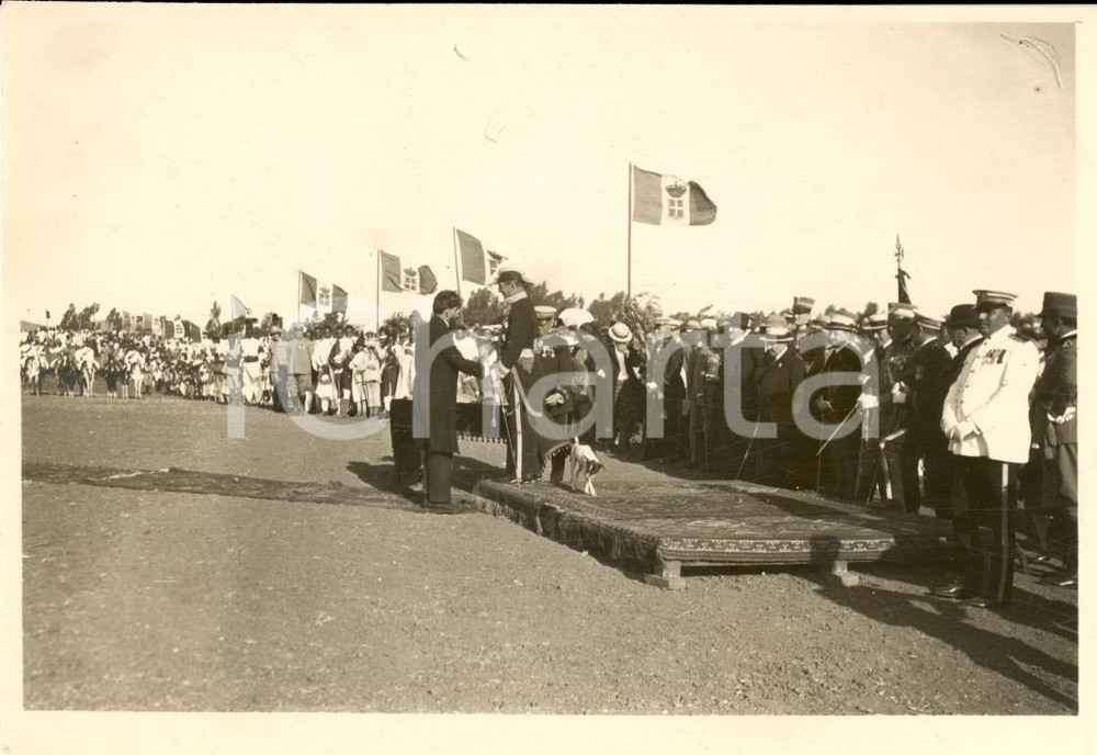 Fotografia d epoca originale 1937 AOI SOMALIA ? Il Governatore accoglie il prof. ZINGARELLO Foto 14x9 cm 1