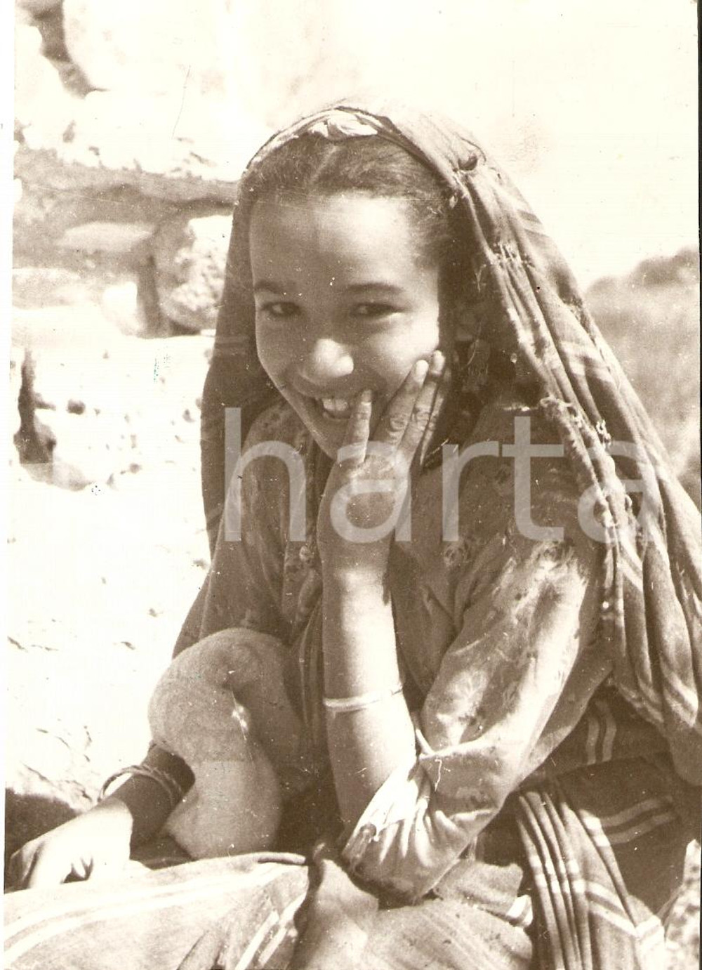 Fotografia d epoca originale 1942 LIBIA Giovane indigena AFRICA coloniale in costume tipico Fotografia 1
