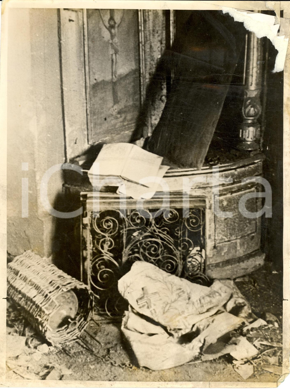 Fotografia d epoca originale 1941 UCRAINA WW2 Saccheggi sovietici nelle Chiese FOTO DANNEGGIATA 1