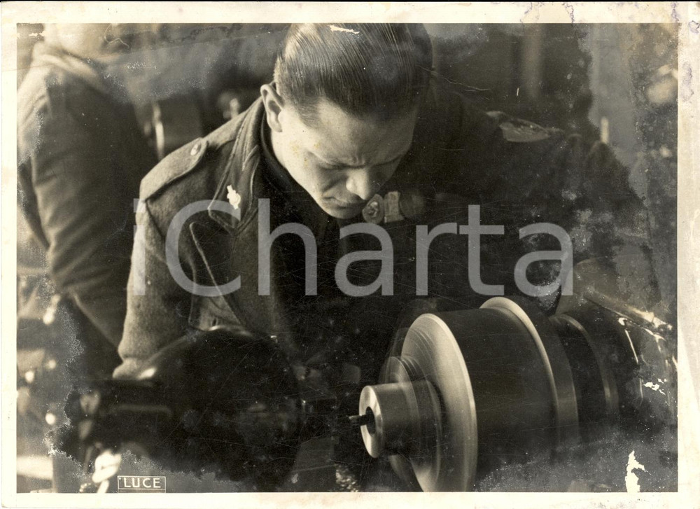Fotografia d epoca originale 1941 TORINO Giovani tornitori ai LITTORIALI DEL LAVORO Fotografia DANNEGGIATA 1