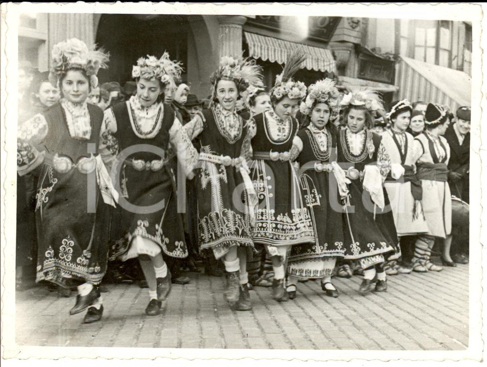 Fotografia d epoca originale 1939 SOFIA BULGARIA Ballo nazionale festa SAN LAZZARO Fotografia 1