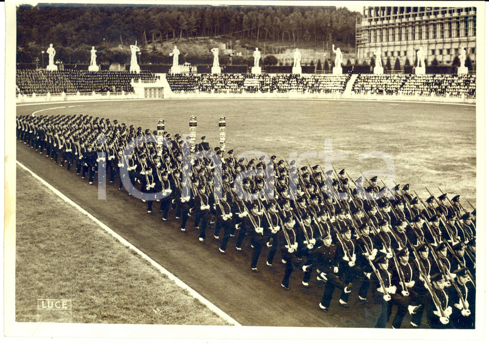Fotografia d epoca originale 1940 ROMA Saggio ginnico militare per Ion ANTONESCU al Foro MUSSOLINI Foto 1