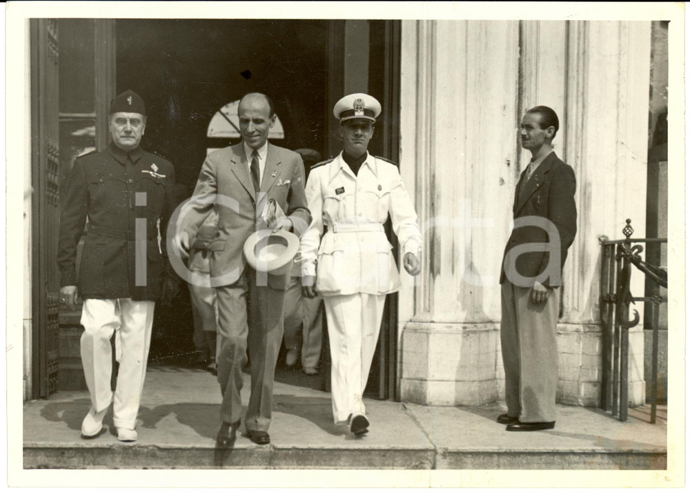 Fotografia d epoca originale 1938 VENEZIA Ferdinando di SAVOIAGENOVA accompagnato da autoritÃ  Foto 18x13 1
