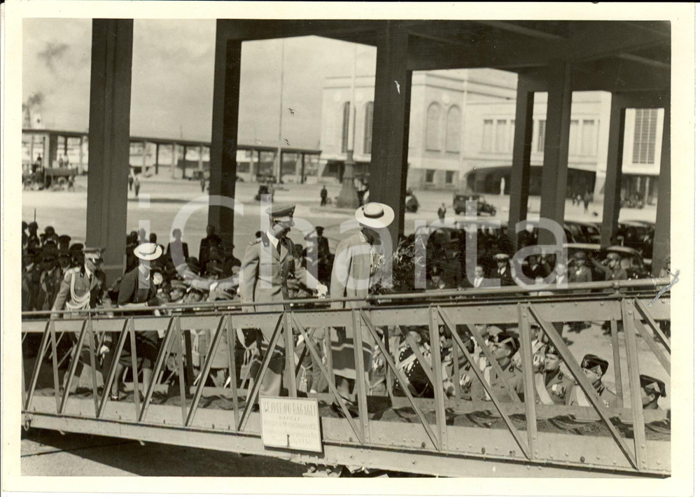Fotografia d epoca originale 1939 NAPOLI Principi PIEMONTE salgono su motonave CITTA  DI PALERMO Fotografia 1