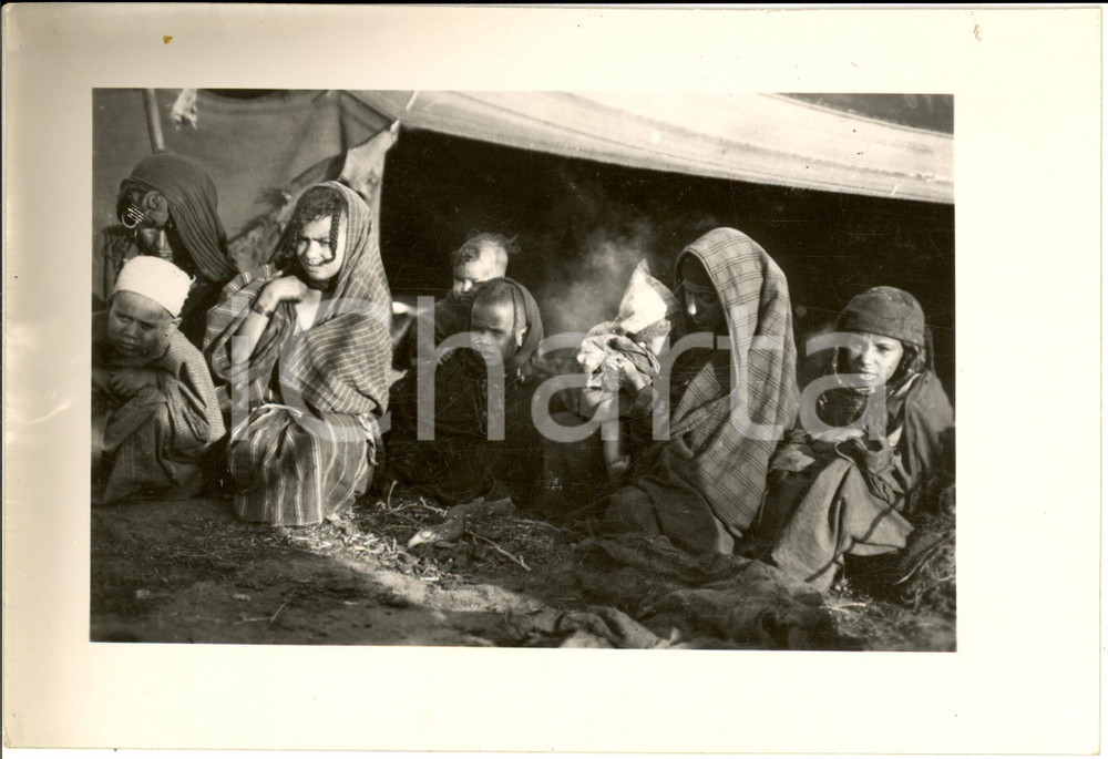 Fotografia d epoca originale 1935 ca BENGASI LIBIA Un accampamento beduino Fotografia 1