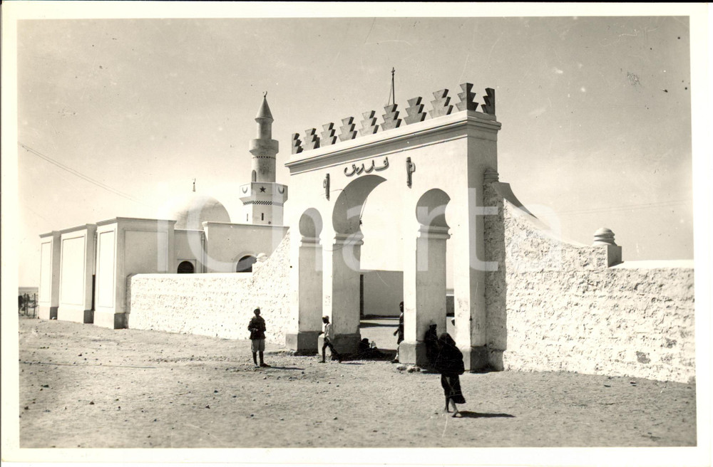 Fotografia d epoca originale 1935 ca SIDI HAMED EL MAGRUM LIBIA Ingresso moschea Foto ANIMATA 1