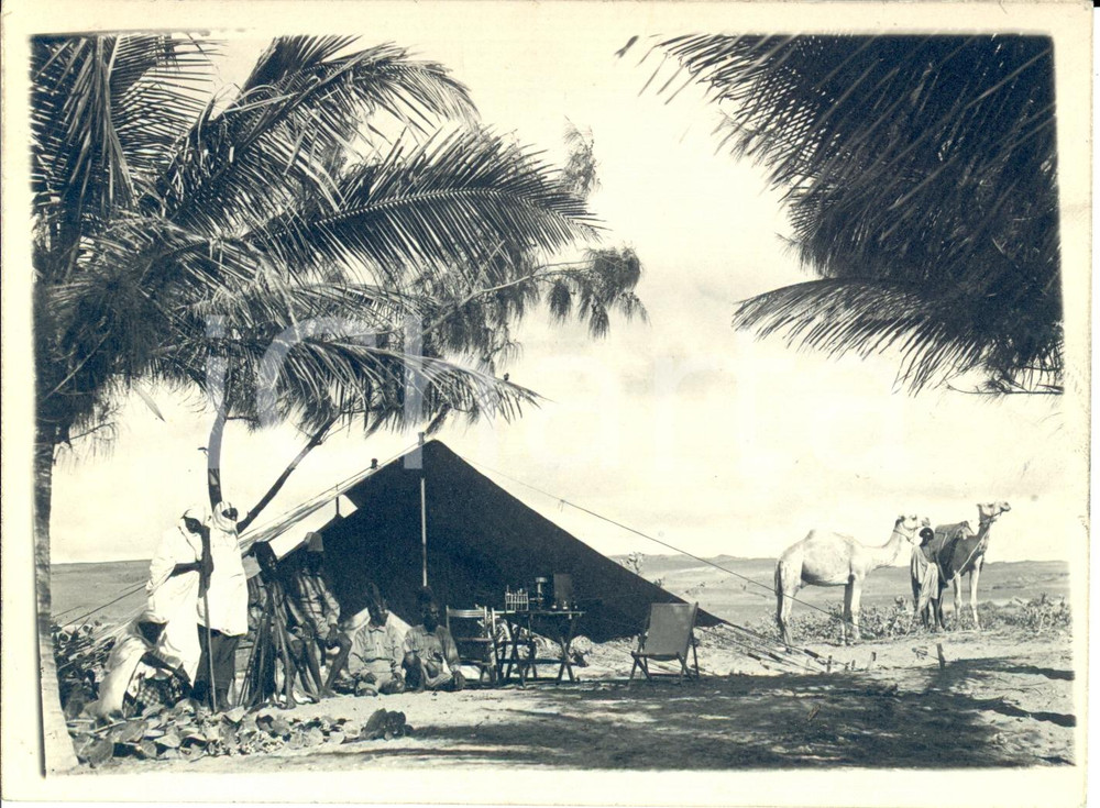 Fotografia d epoca originale 1930 ca ASMARA ERITREA Tenda laboratorio per vaccinazioni Fotografia 1