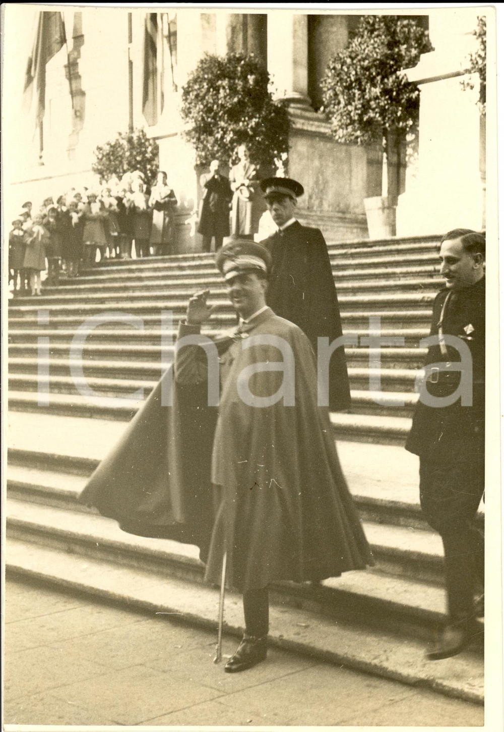 Fotografia d epoca originale 1937 ROMA Principe UMBERTO visita la Mostra dell Istruzione Tecnica Foto 1