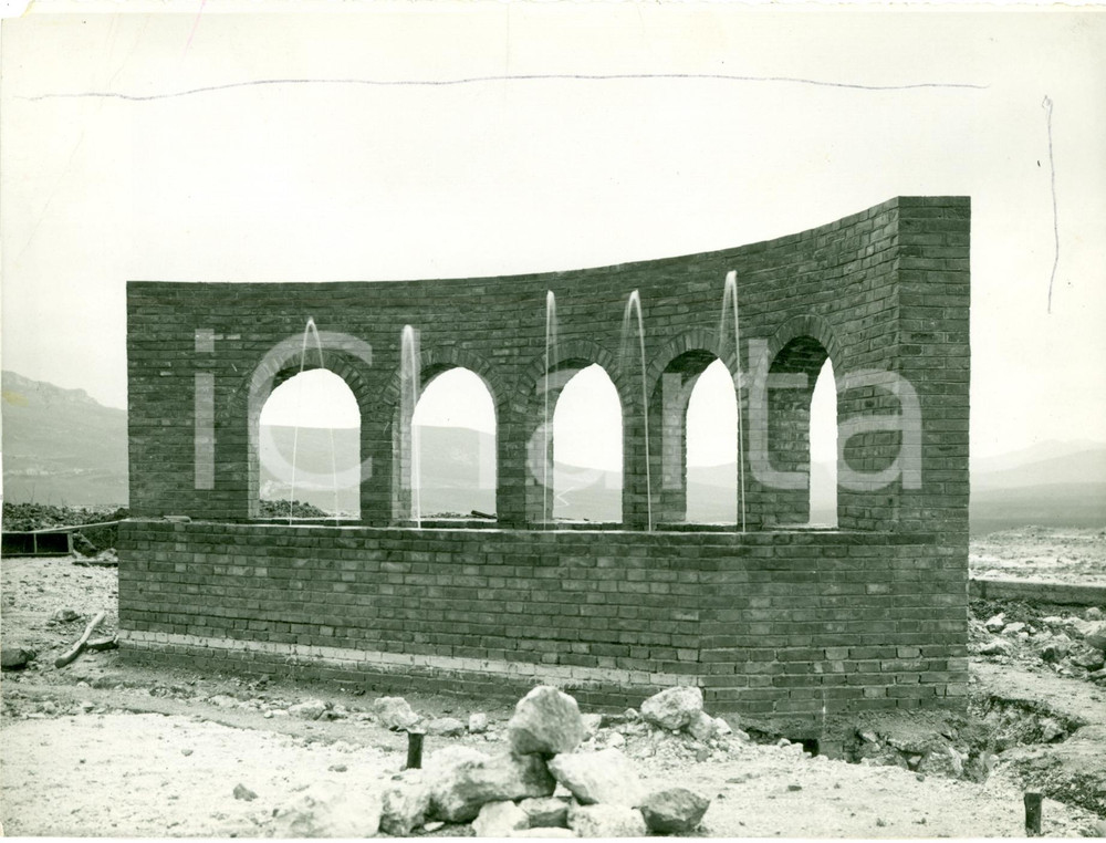 Fotografia d epoca originale 1940 MONREALE PA La nuova fontana di BORGO SCHIRO  Fotografia 1