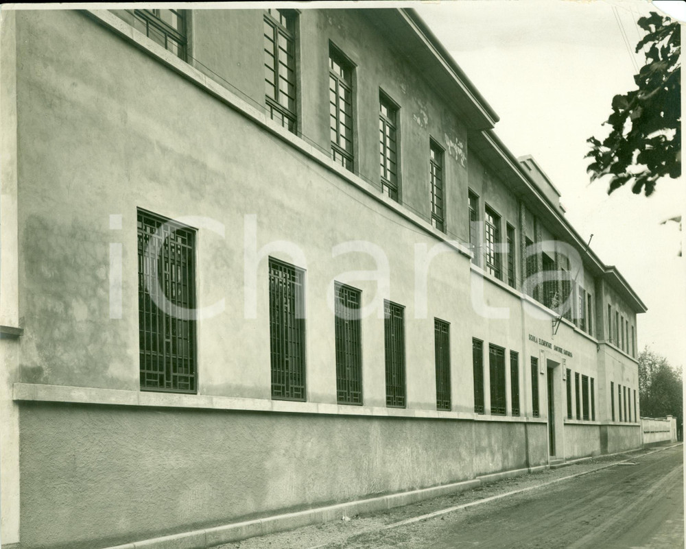 Fotografia d epoca originale 1935 MILANO Scuola elementare SANTORRE SANTAROSA al RONCHETTINO Fotografia 1