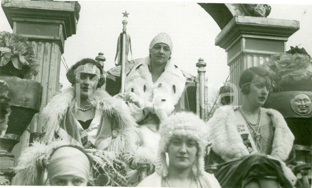 Fotografia d epoca originale 1930 ca PARIS Il corteo della MICAREME La Reine de PARIS Fotografia 1
