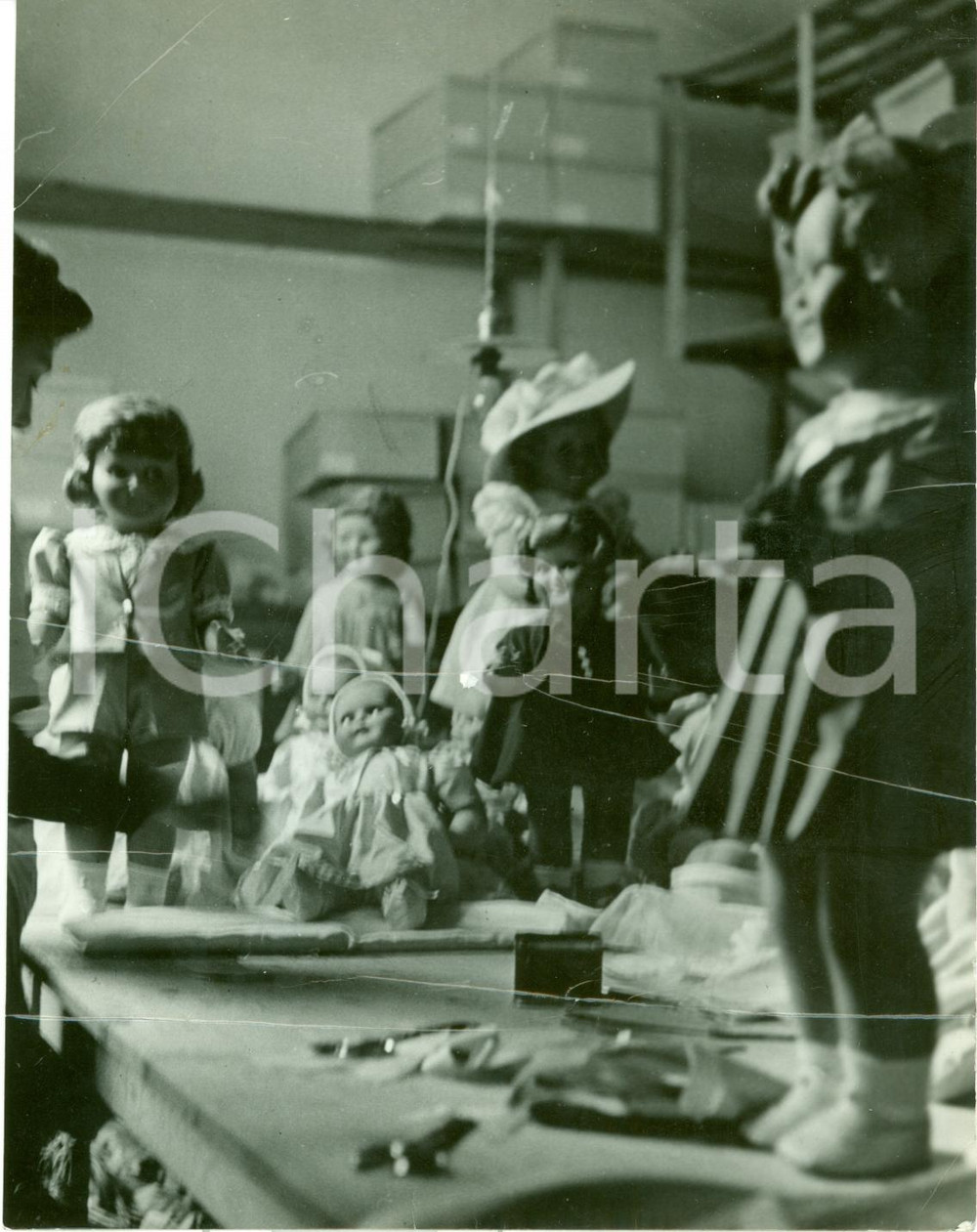 Fotografia d epoca originale 1940 MILANO Le bambole per la BEFANA Fascista Fotografia DANNEGGIATA 1