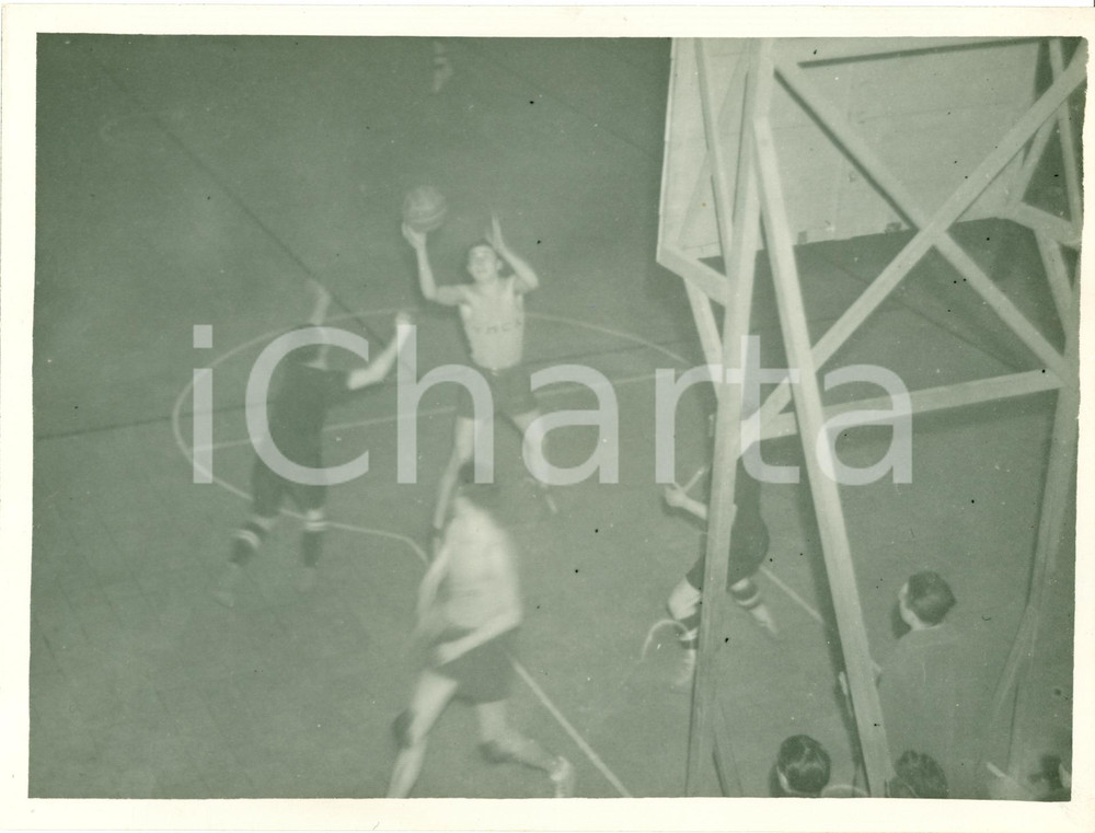 Fotografia d epoca originale 1934 MILANO Pallacanestro CECOSLOVACCHIA contro O.S.A. MILANO Fotografia 1