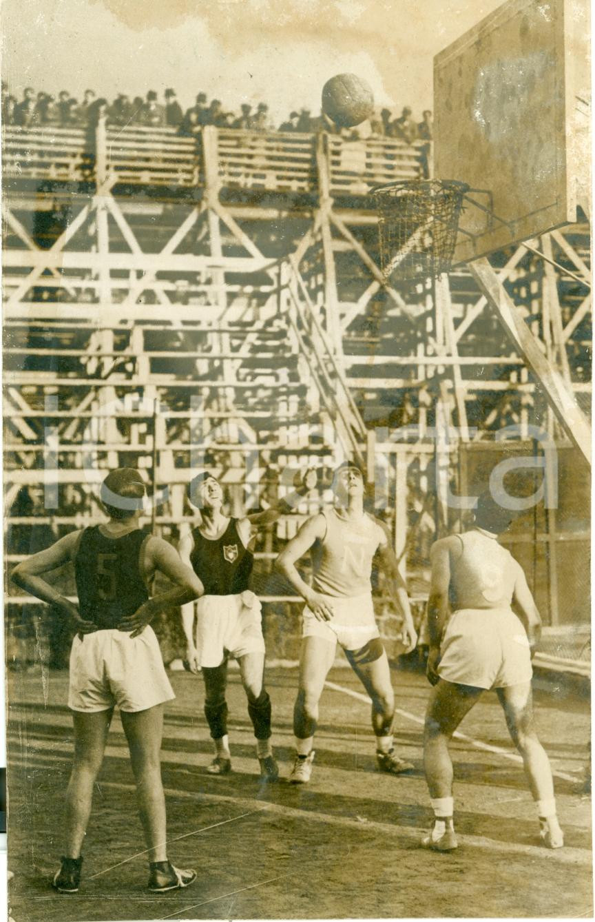 Fotografia d epoca originale 1935 NAPOLI Pallacanestro Partita tra NAPOLI e BORLETTI MILANO Fotografia 1