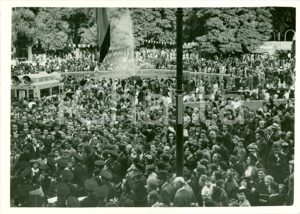 Fotografia d epoca originale 1940 MILANO Panorama Giornata dell UVA ai Giardini PUbblici Fotografia 1
