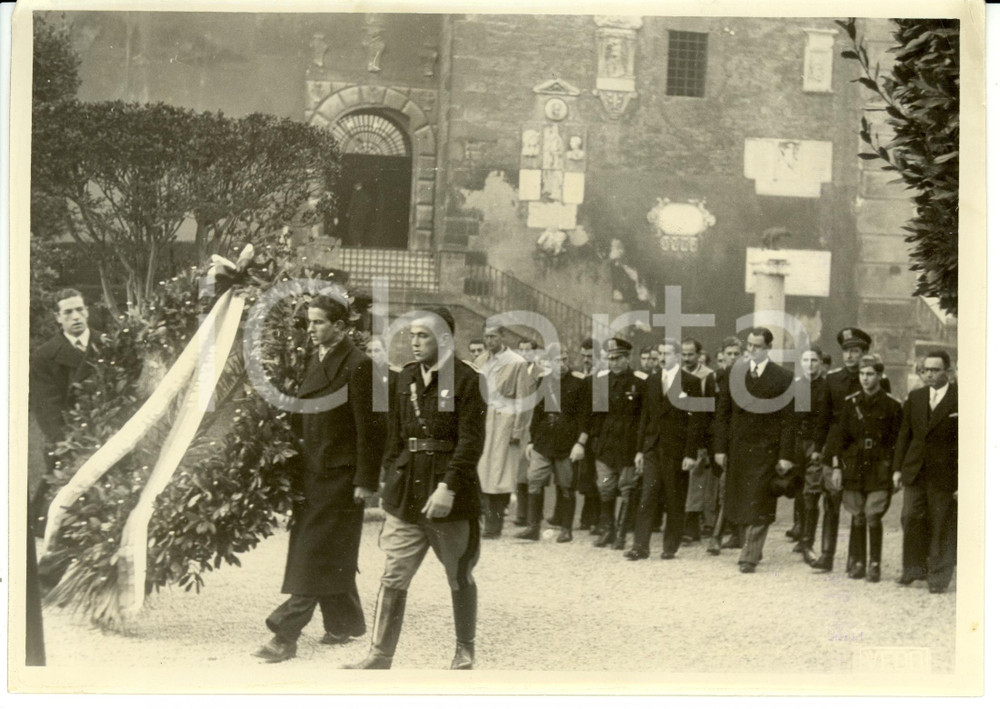 Fotografia d epoca originale 1940 ROMA Squadra Universitaria bulgara di basket all Ara Caduti Fascisti Foto 1