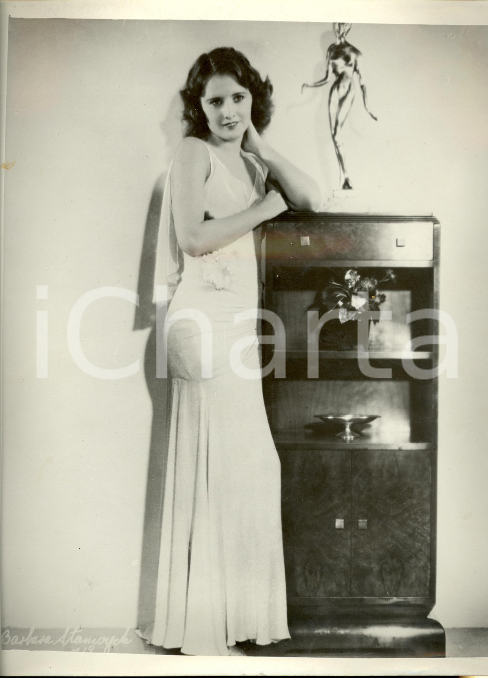Fotografia d epoca originale 1940 ca USA Ritratto Barbara STANWYCK attrice Fotografia cm 24 x 30 1