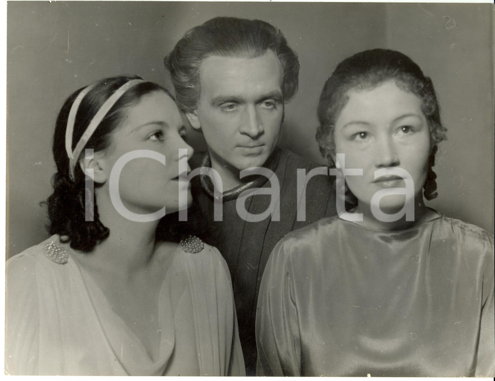 Fotografia d epoca originale 1942 TEATRO GERMANIA Doris KRUGER, Albin SKODA e Ursula BURG in Empedocle Foto 1