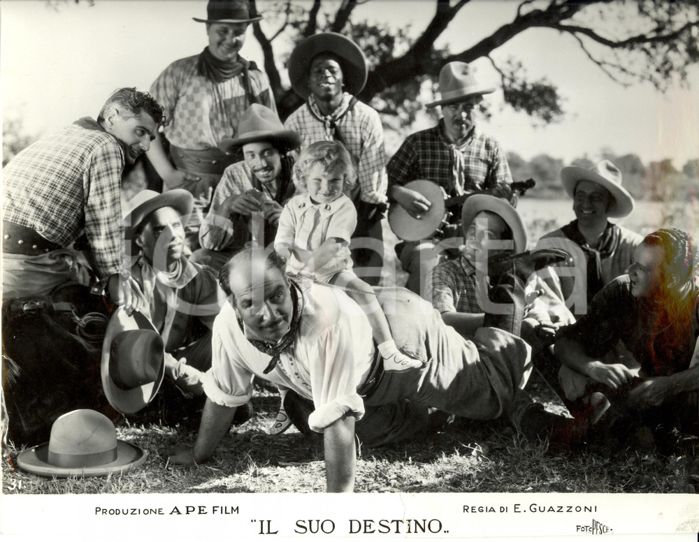 Fotografia d epoca originale 1938 IL SUO DESTINO Enrico MUSY GLORI con il resto del cast Fotografia di scena 1