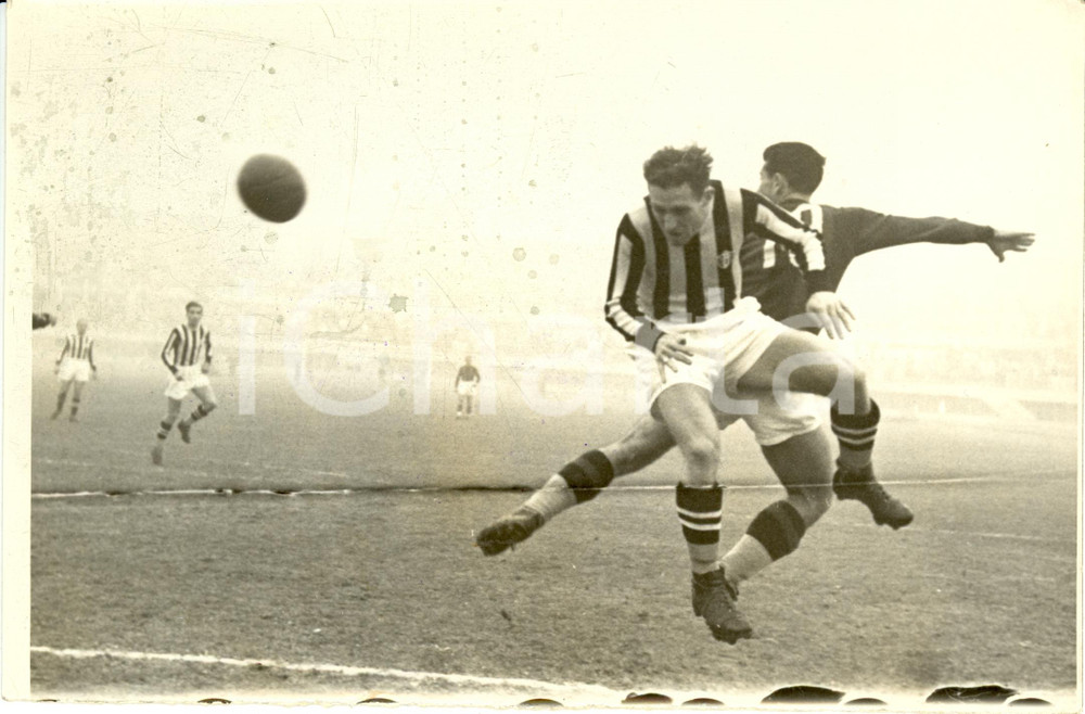 Fotografia d epoca originale 1940 ca TORINO Calcio JUVENTUSBOLOGNA Serie A Alfredo FONI in azione Foto 1