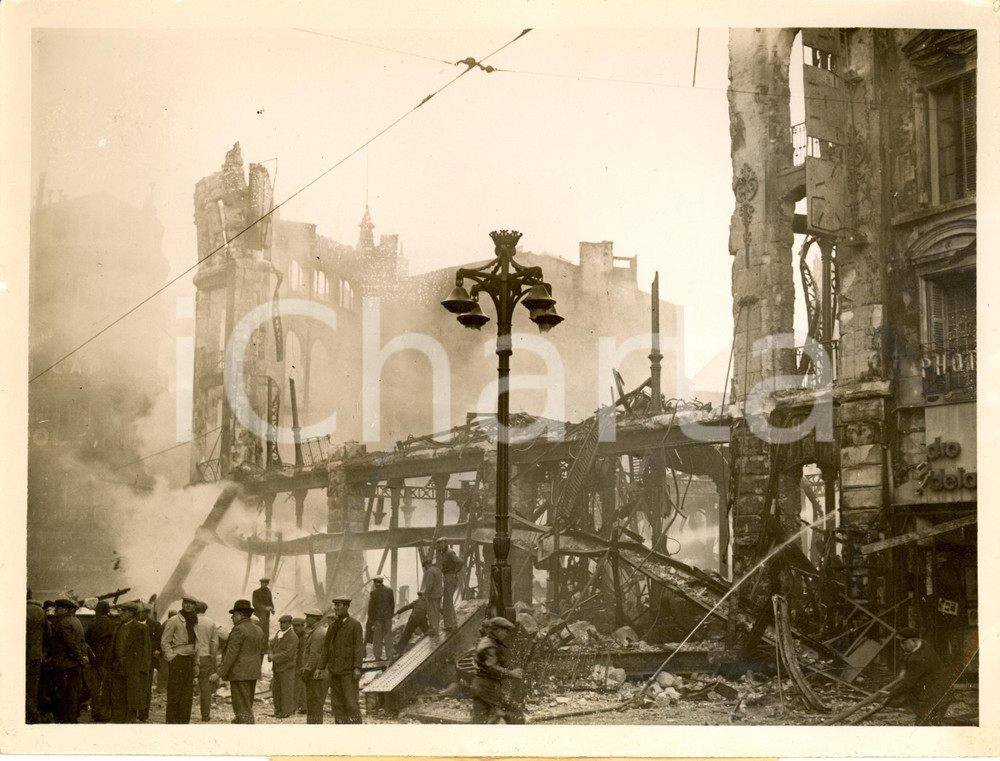 Fotografia d epoca originale 1938 MARSEILLE F DÃ©combres des NOUVELLE GALERIES aprÃ©s l incendie Photographie 1