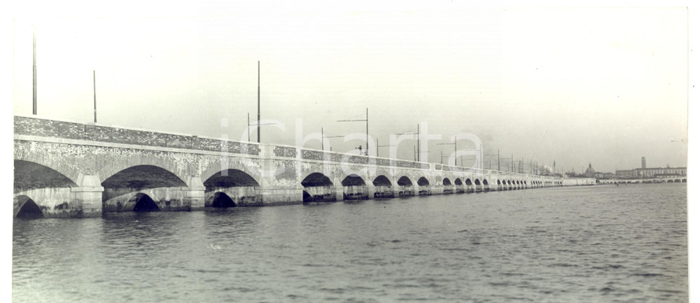 Fotografia d epoca originale 1933 VENEZIA Veduta del ponte della filovia Fotografia GIACOMELLI 1