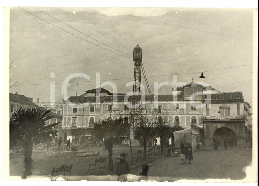 Fotografia d epoca originale 1930 ca CIUDAD REAL ESPANA Lavori in Plaza de la CONSTITUCION Foto ORRIOS 1