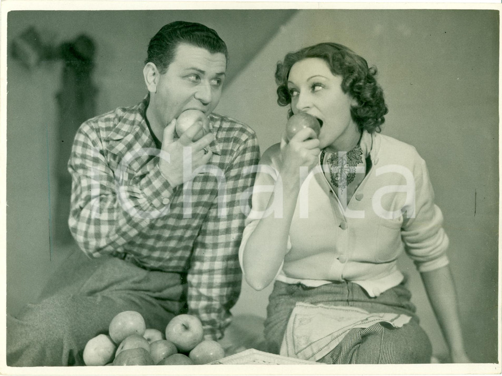Fotografia d epoca originale 1937 MILANO Teatro Gino CERVI Eva MALTAGLIATI Amore scadenza a tre mesi FOTO 1