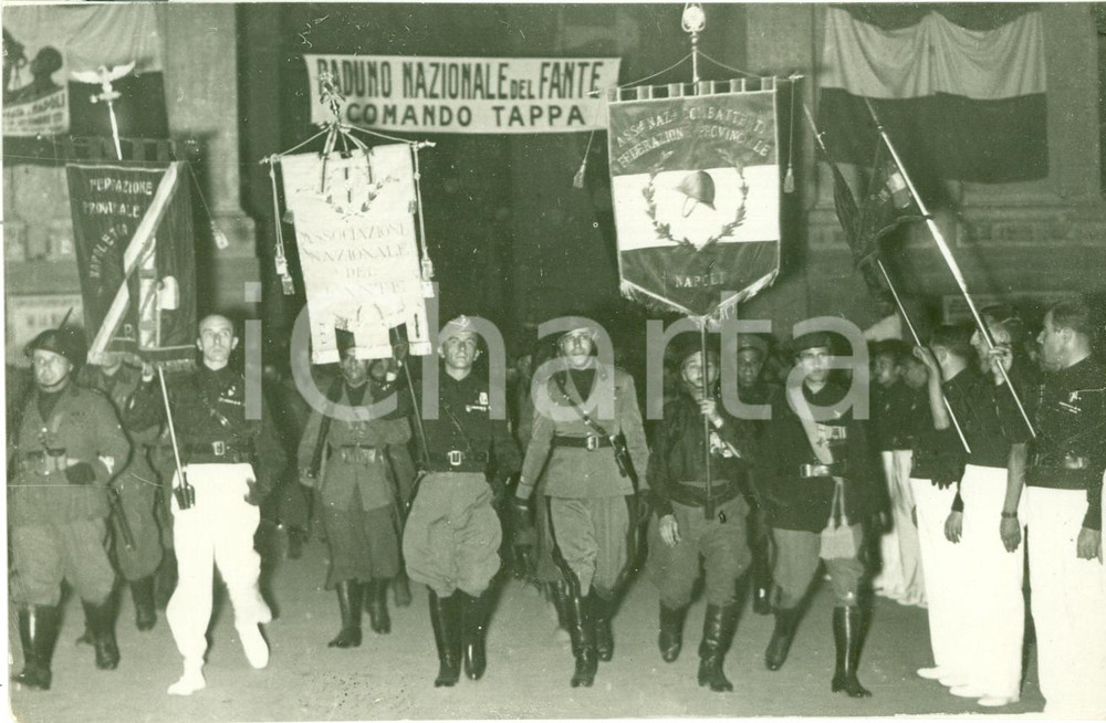 Fotografia d epoca originale 1936 NAPOLI Arrivo del labaro Associazione Nazionale del Fante Fotografia 1