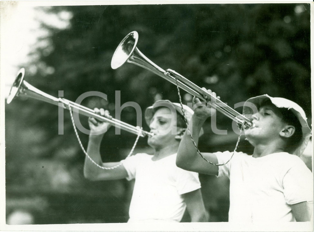 Fotografia d epoca originale 1934 MILANO PARCO RAVIZZA Trombettieri radunano bambini colonia elioterapica 1