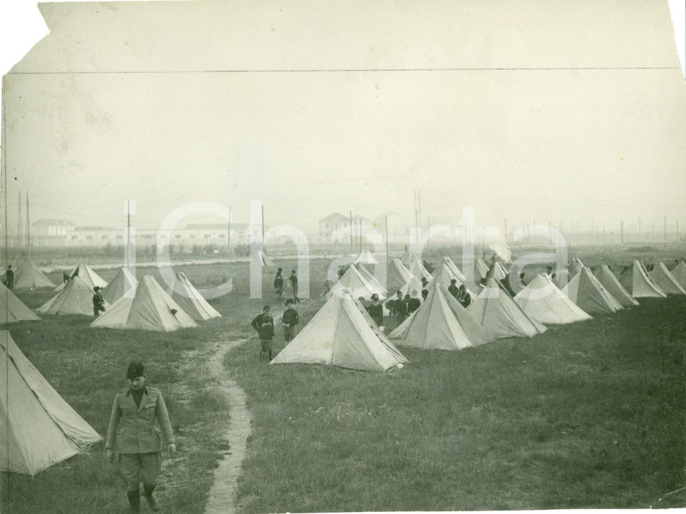 Fotografia d epoca originale 1935 ca MILANO LAMBRATE Campeggio Opera Nazionale BALILLA Foto DANNEGGIATA 1