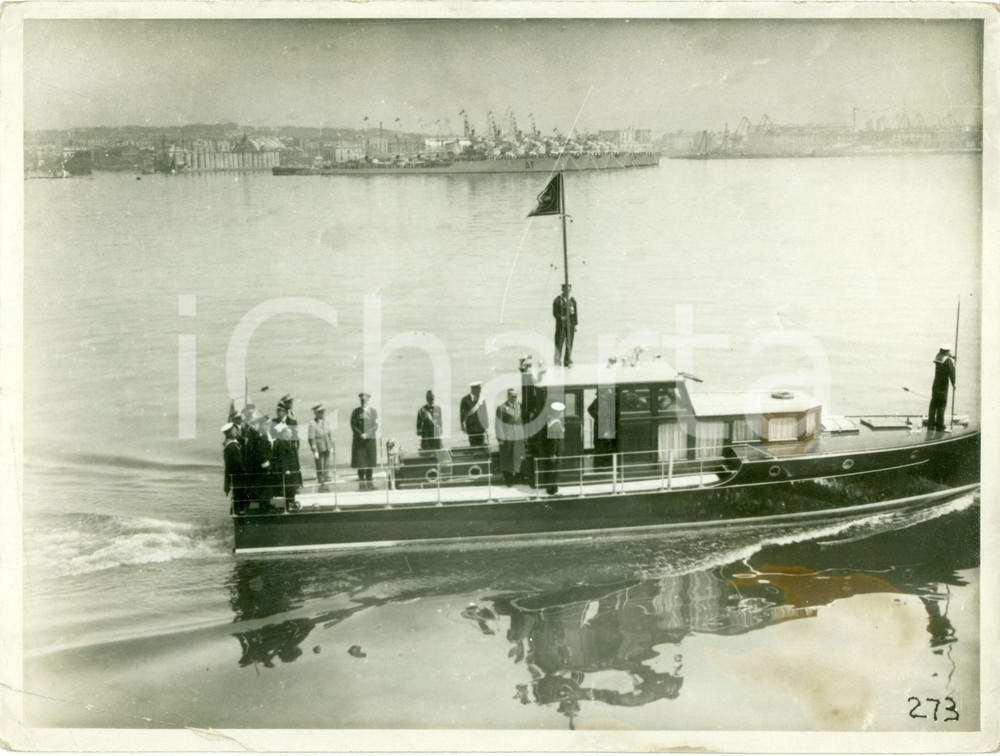 Fotografia d epoca originale 1938 PORTO NAPOLI Vittorio Emanuele III Adolf HITLER condotti su CONTE DI CAVOUR 1